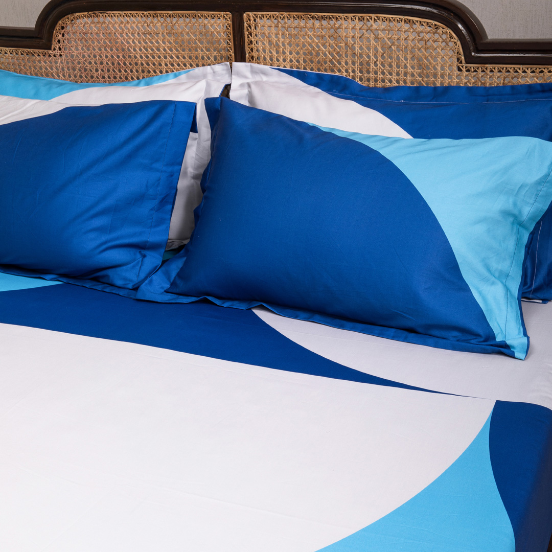 Echo II Bedsheet - Swim blue