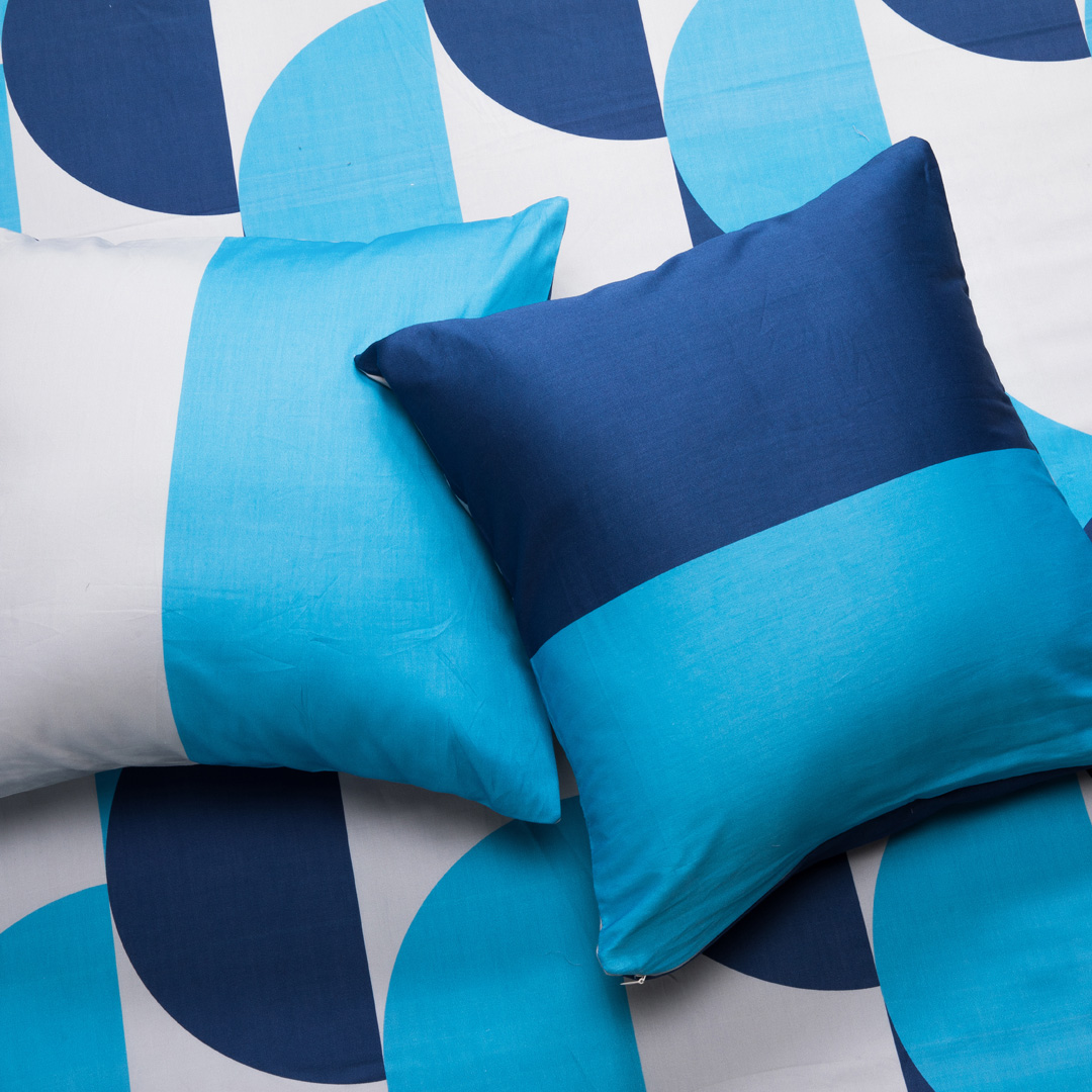 Dots_Karan_Blue_DOECSEBL2D0407_7