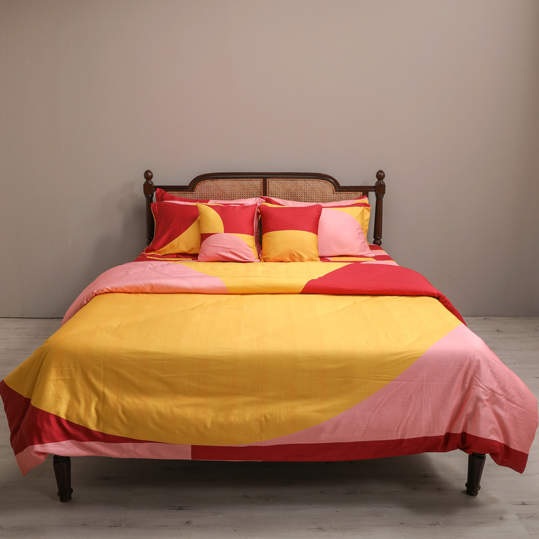 Dots_Karan_Red_DOECSERE2D0408_1