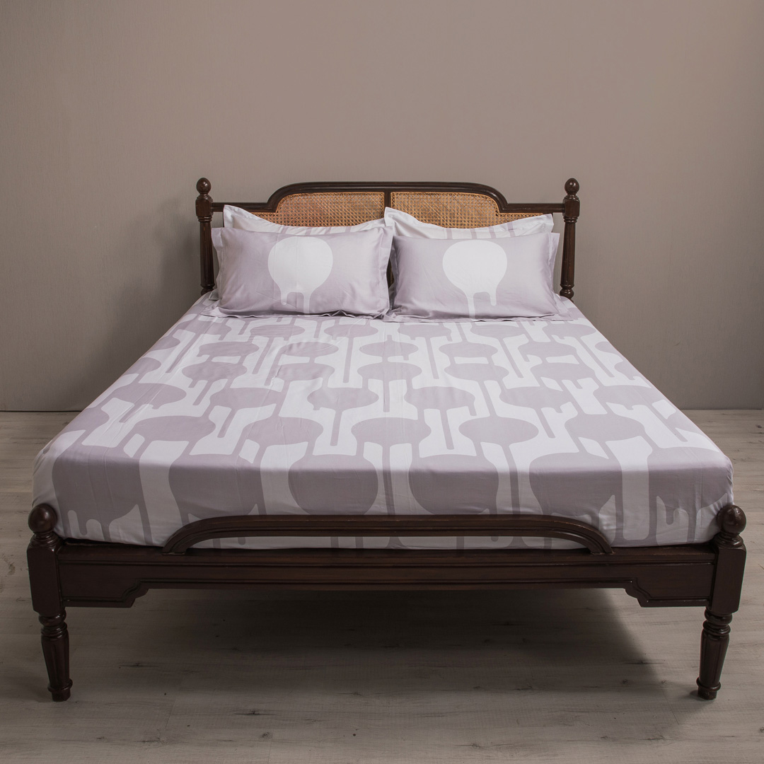 Dots_Nvmbr_Grey_DODDSEGY2Q0335_3