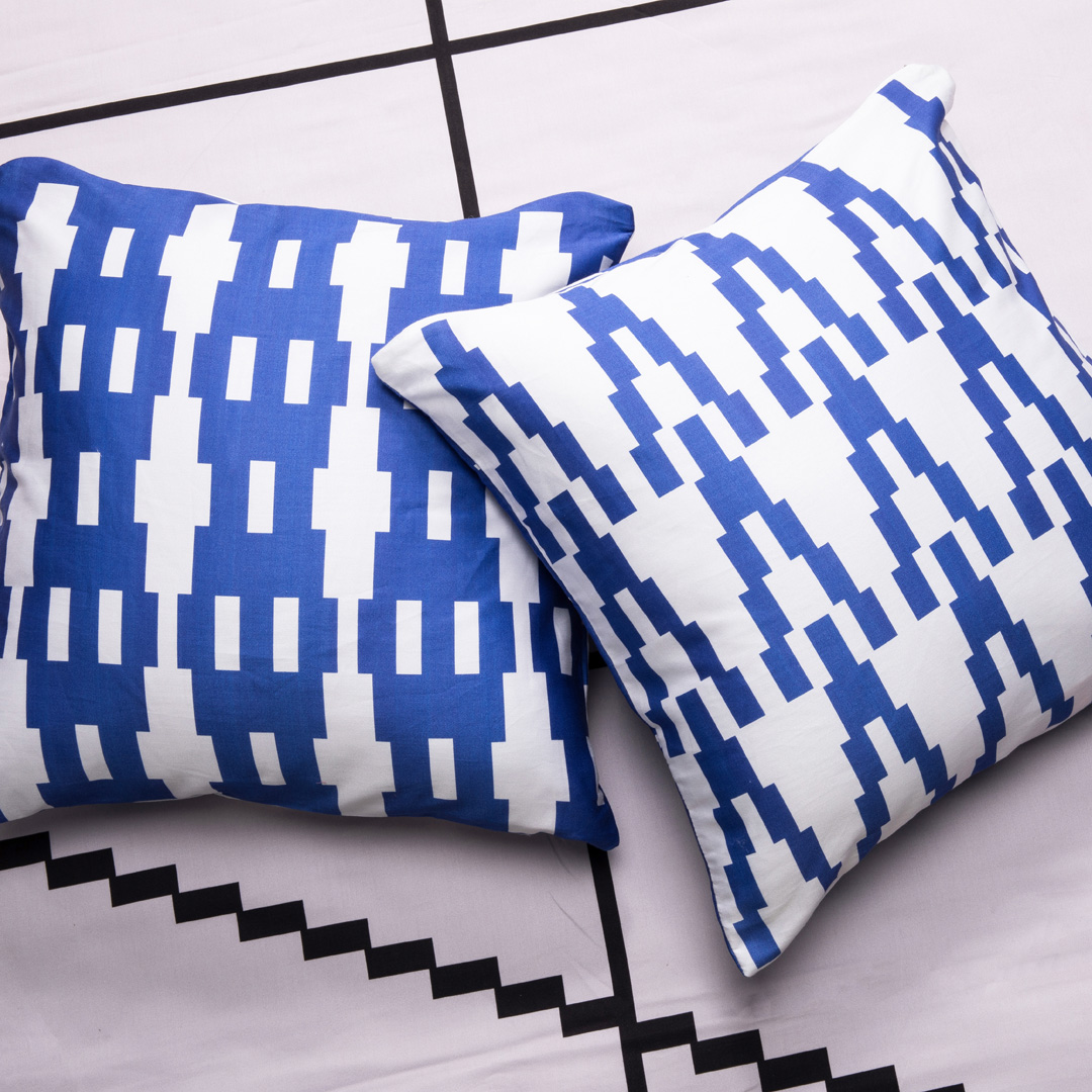 Surreal_Anirudh_Blue_SUDSSEBL2D0416_7