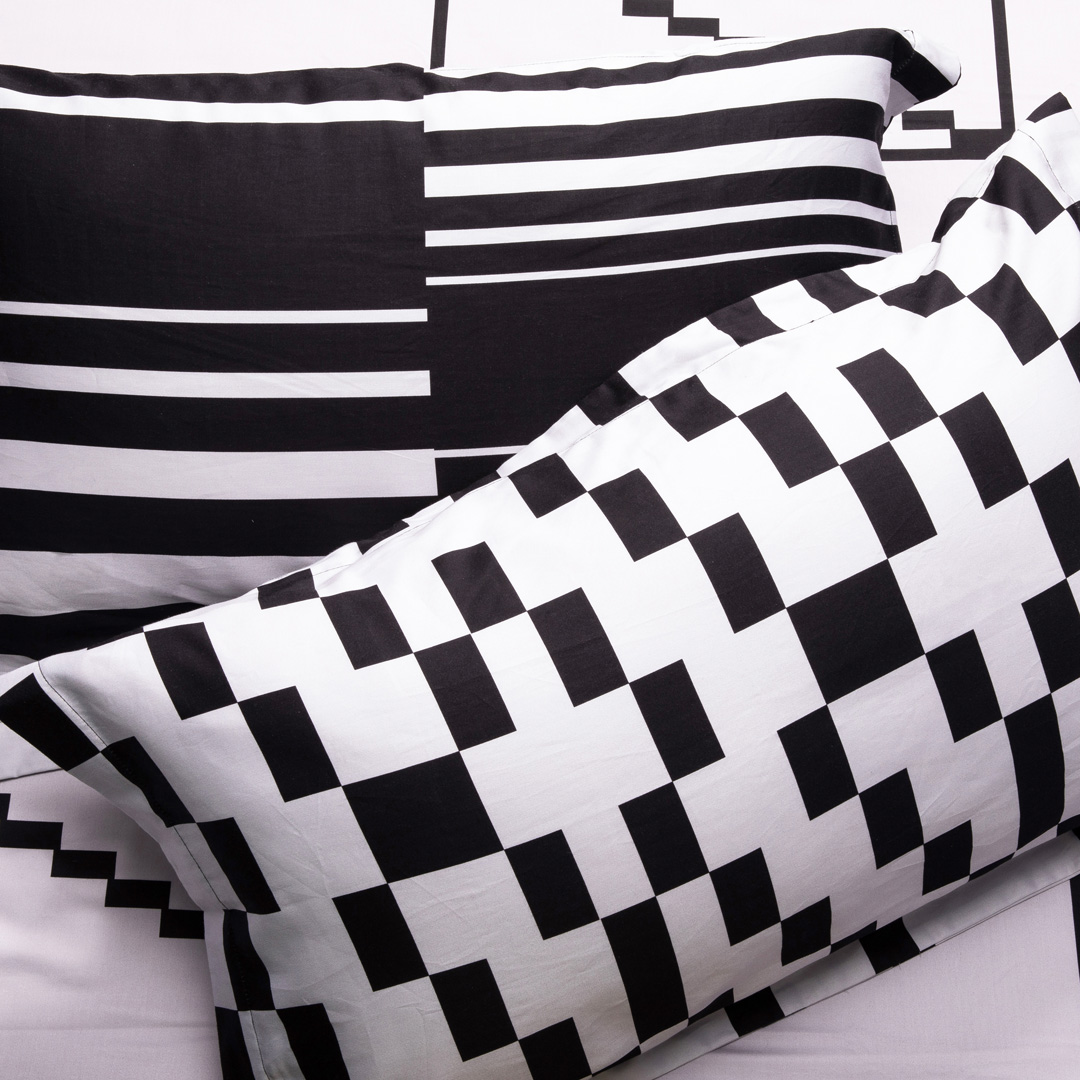 Surreal_Anirudh_Blue_SUDSSEBL2Q0350_4