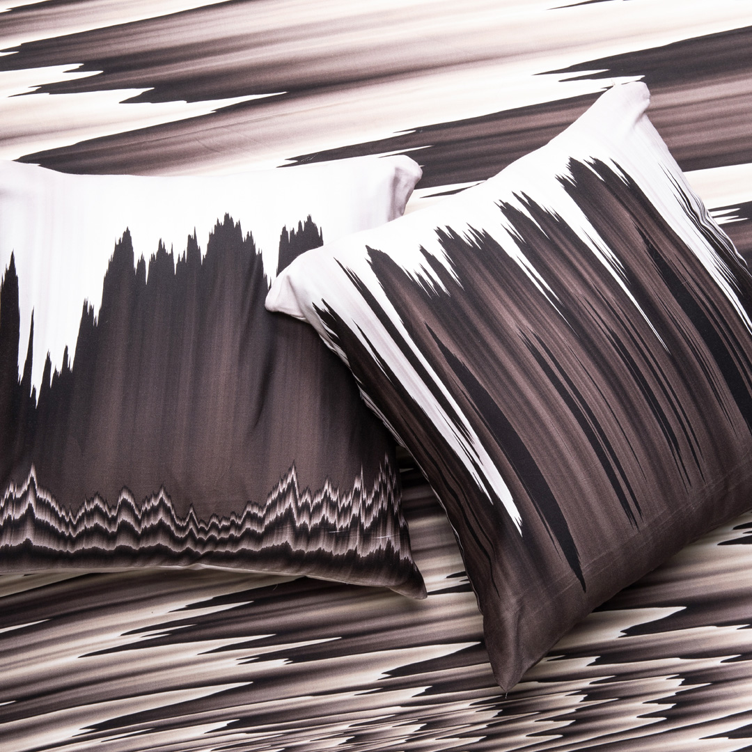 Surreal_Sanchit_Black_SUDFSEBK2D0409_6