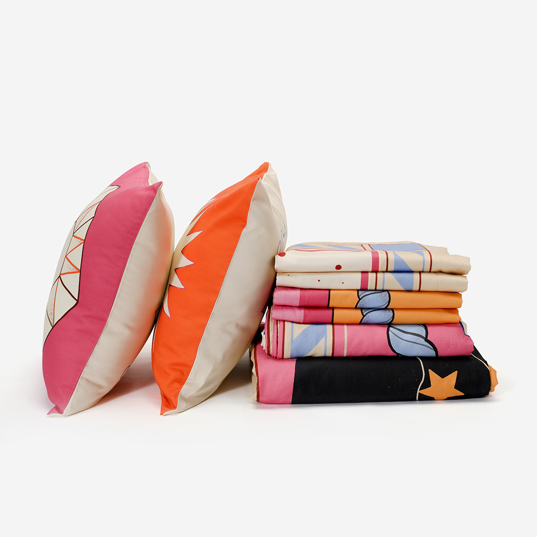 Surreal_Shweta20Sharma_Orange_SUMTSEOR2D0413_8