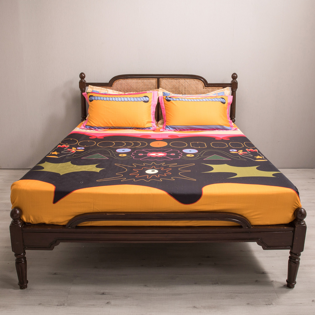 Surreal_Shweta20Sharma_Orange_SUMTSEOR2Q0347_3